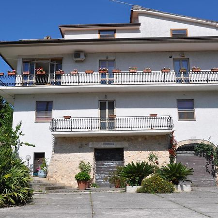 B&B La Palombara Giuliano di Roma Bagian luar foto